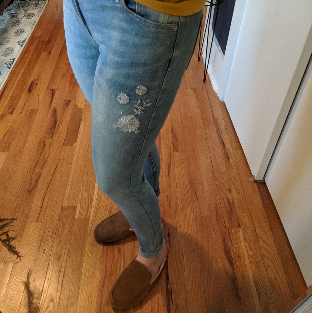 Old Navy Rockstar Jeans